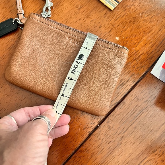 Vintage Coach Brown Leather Wristlet - Picture 5 of 5